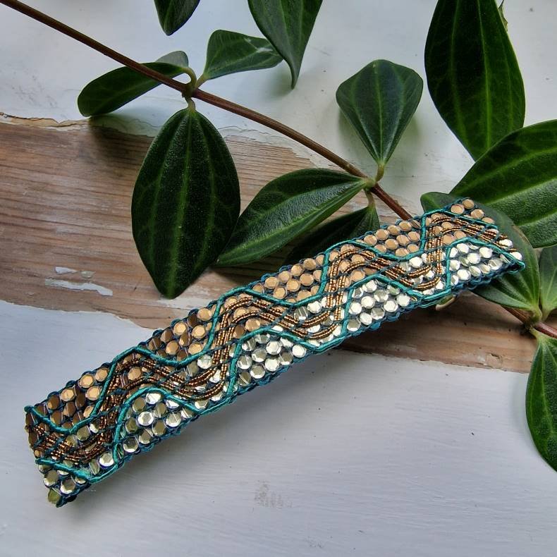 Guld/turkis hrpynt med 10 cm spnde No.42