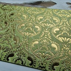 Kuvert lys grn med guld mnster