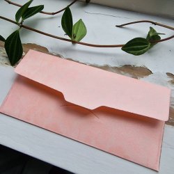 Kuvert lyserd med guld mnster