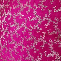 Knald pink pudebetrk med guldmnster