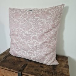 Sart rosa pudebetrk med fint mnster