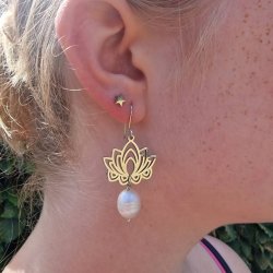 Lotus med stor ferskvandsperle S