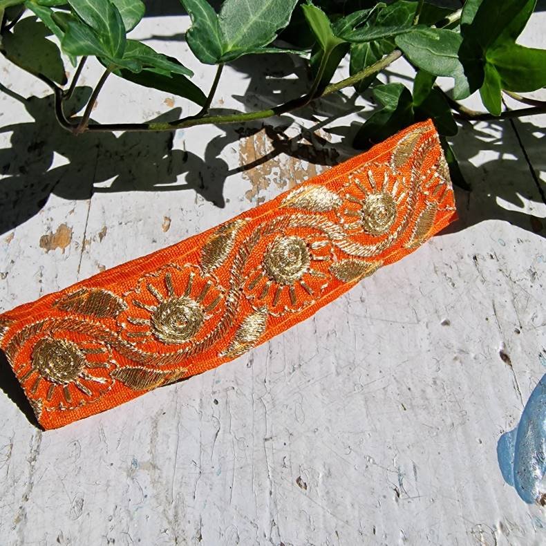  Orange hrpynt med 10 cm spnde No.33