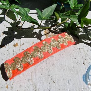 Orange neon hrpynt med 10 cm spnde No.35