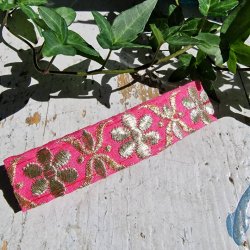 Pink hrpynt med 10 cm spnde No.10