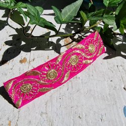 Pink hrpynt med 10 cm spnde No.12