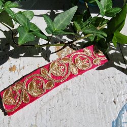  Pink hrpynt med 10 cm spnde No.13