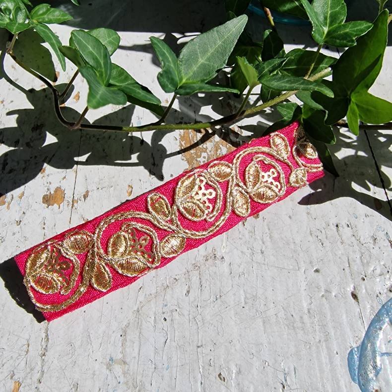  Pink hrpynt med 10 cm spnde No.13