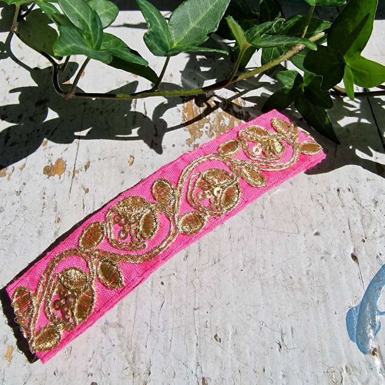 Pink hrpynt med 10 cm spnde No.14