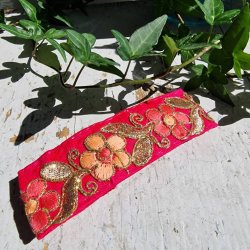 Pink varm hrpynt med 10 cm spnde No.16