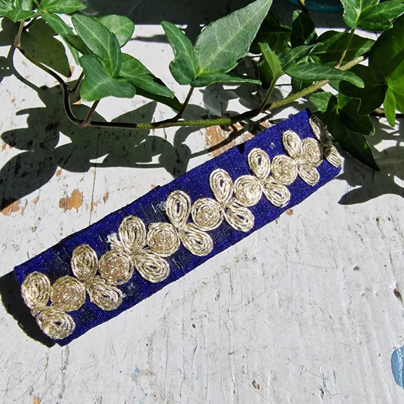 M�rk Bl� h�rpynt med 10 cm sp�nde No.65