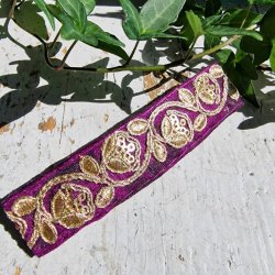 Lilla hrpynt med 10 cm spnde No.71