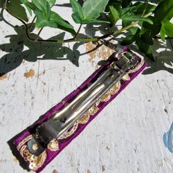 Lilla hrpynt med 10 cm spnde No.71