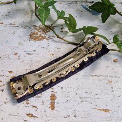 Sort hrpynt med 10 cm spnde No.84