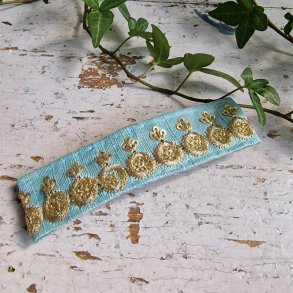 Lysebl hrpynt med 10 cm spnde No.37