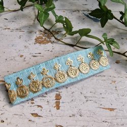 Lysebl hrpynt med 10 cm spnde No.37