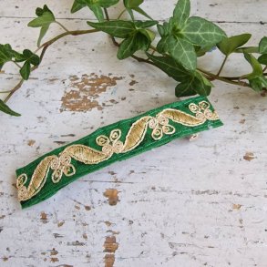 Grs Grn hrpynt med 10 cm spnde No.56