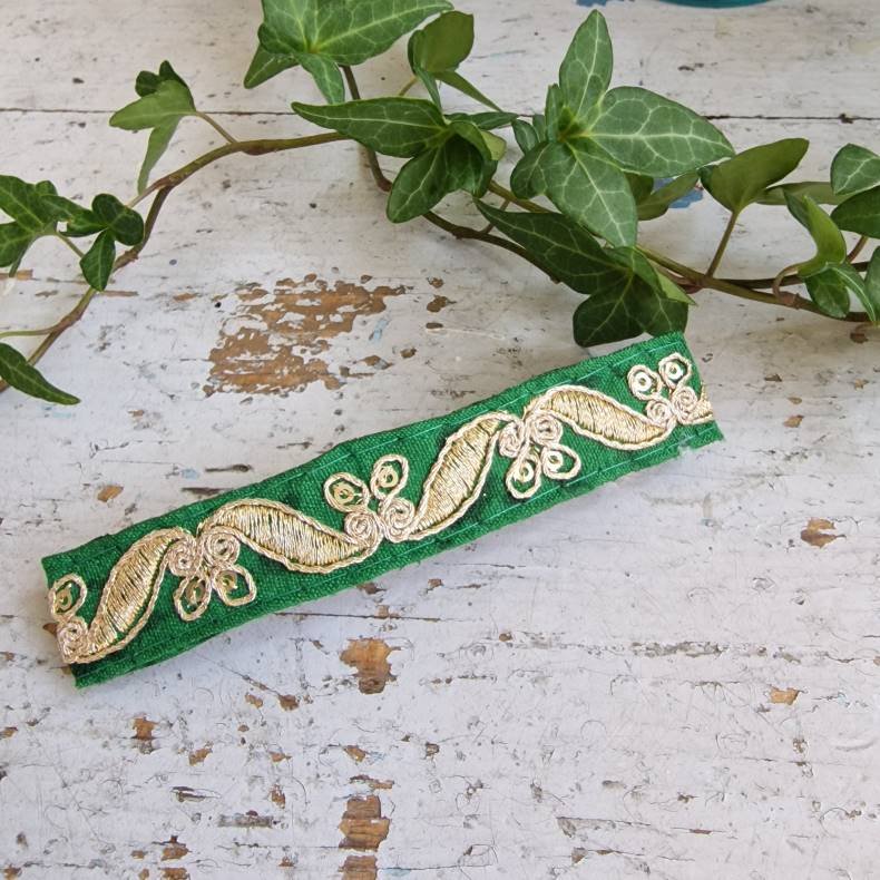 Grs Grn hrpynt med 10 cm spnde No.56