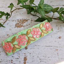 Lys Grn hrpynt med 10 cm spnde No.59