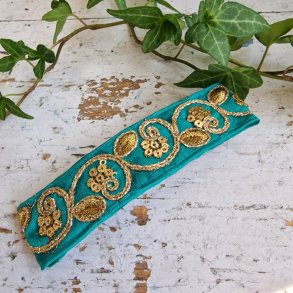 Turkis hrpynt med 10 cm spnde No.45