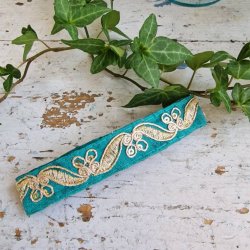 Turkis hrpynt med 10 cm spnde No.46