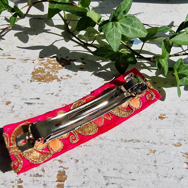 Pink hrpynt med 10 cm spnde No.19