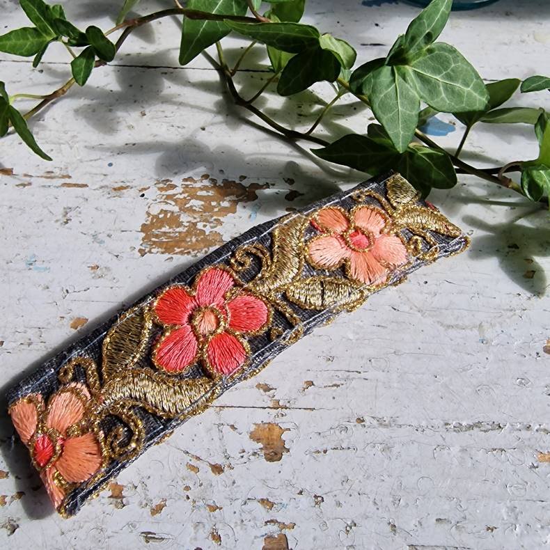 Gr hrpynt med 10 cm spnde No.77