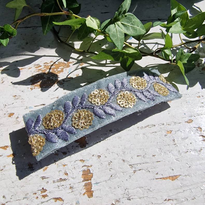 Gr hrpynt med 10 cm spnde No.79