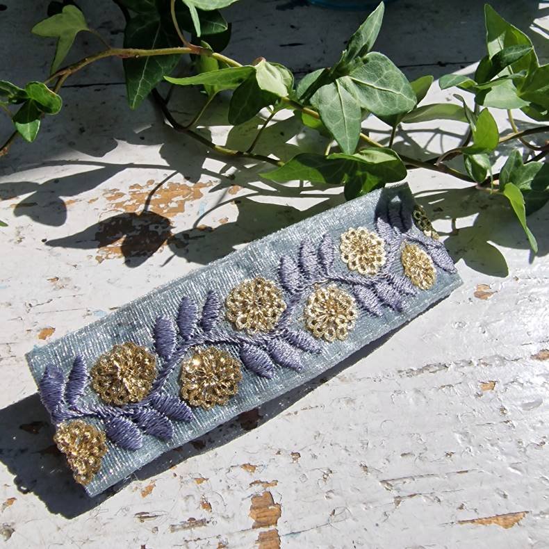 Gr hrpynt med 10 cm spnde No.79