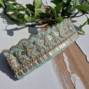 Sart turkis hrpynt med 10 cm spnde No.38