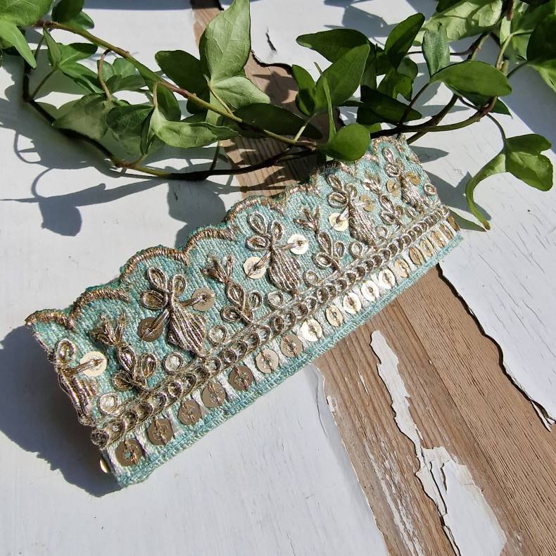 Sart turkis hrpynt med 10 cm spnde No.38