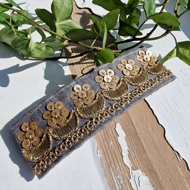 Gr hrpynt med 10 cm spnde No.80