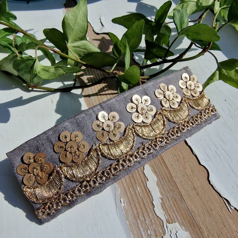 Gr hrpynt med 10 cm spnde No.80