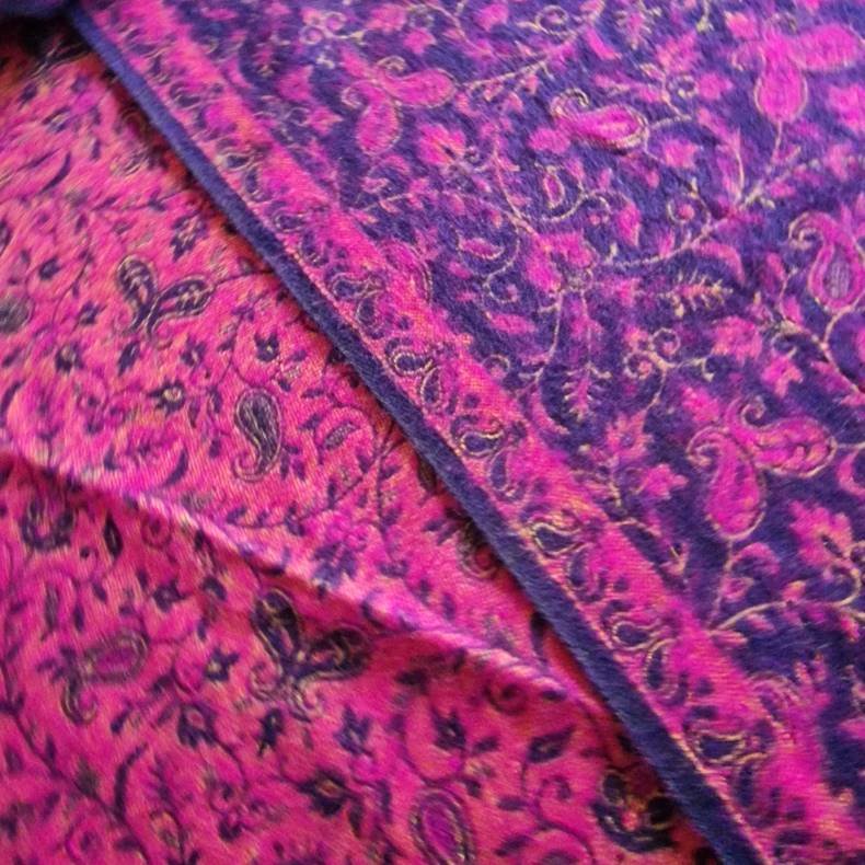 Meditationstppe Bllilla/rde toner