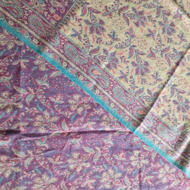 Meditationstppe Creme/rosa/lyslilla