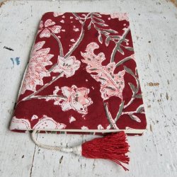 Bloktrykt bog rde farver