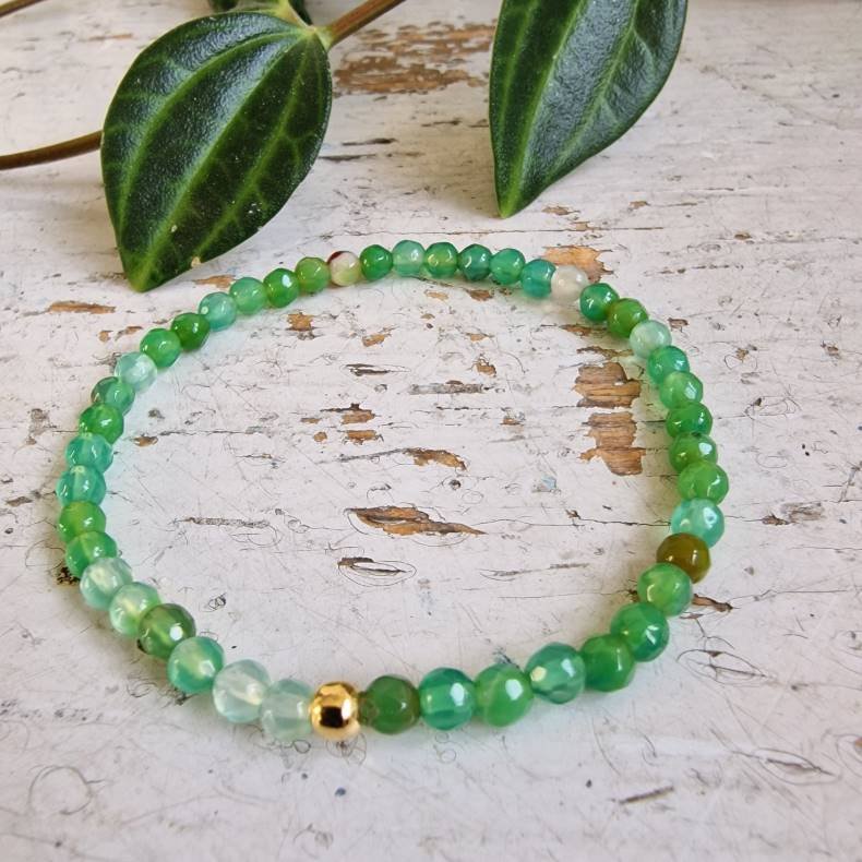Pari armbnd grn agate facet 4 mm