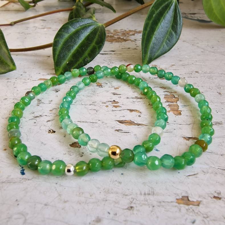 Pari armbnd grn agate facet 4 mm