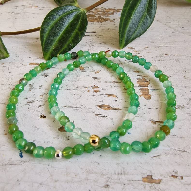 Pari armbnd grn agate facet 4 mm