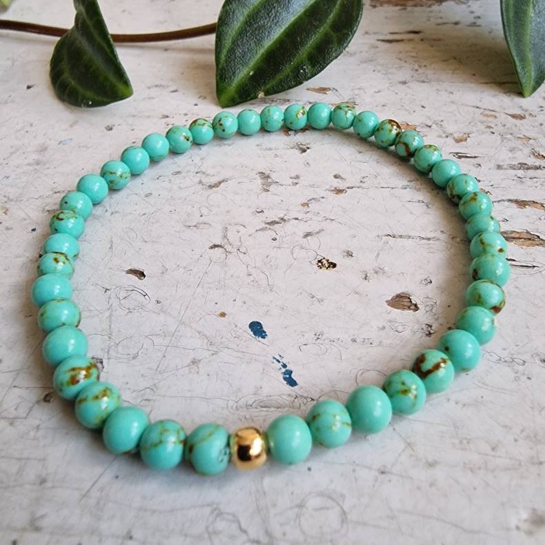 Pari armbnd turkis howlite 4 mm