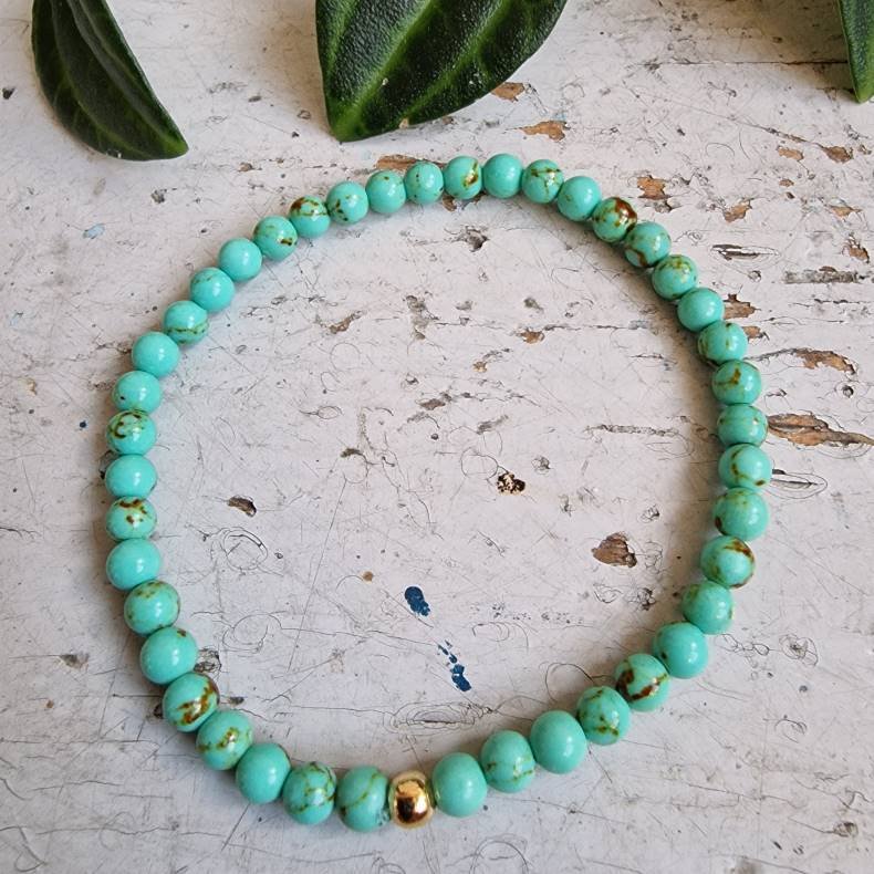 Pari armbnd turkis howlite 4 mm