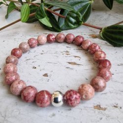 Koralrodsfossil rosa armbnd 8 mm