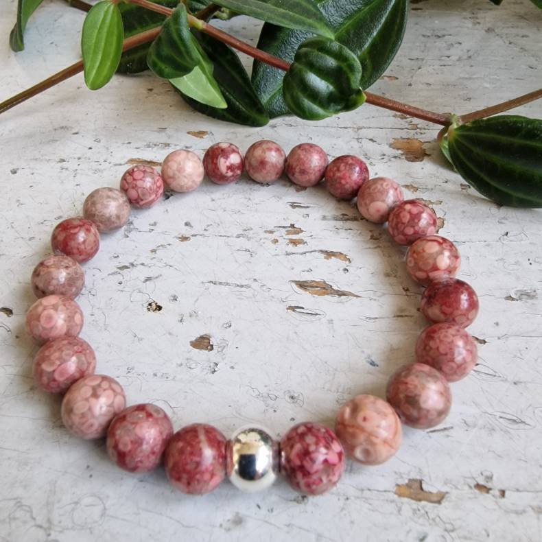 Koralrodsfossil rosa armbnd 8 mm