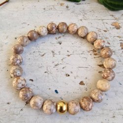 Koralrodsfossil natur armbnd 8 mm