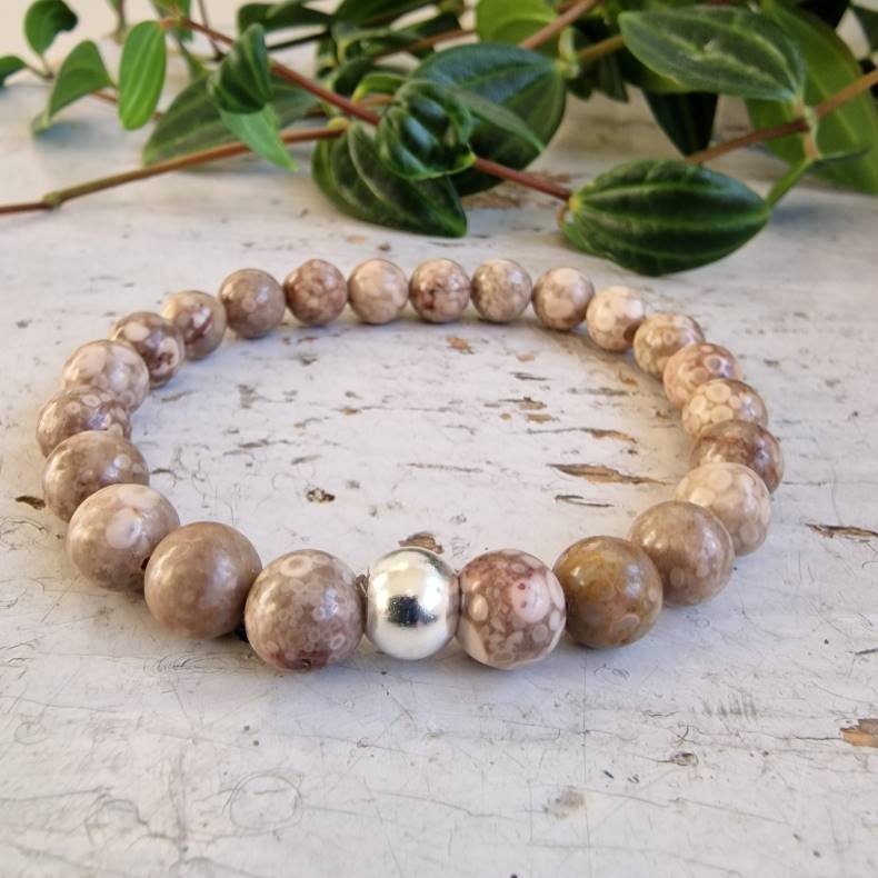 Koralrodsfossil natur armbnd 8 mm