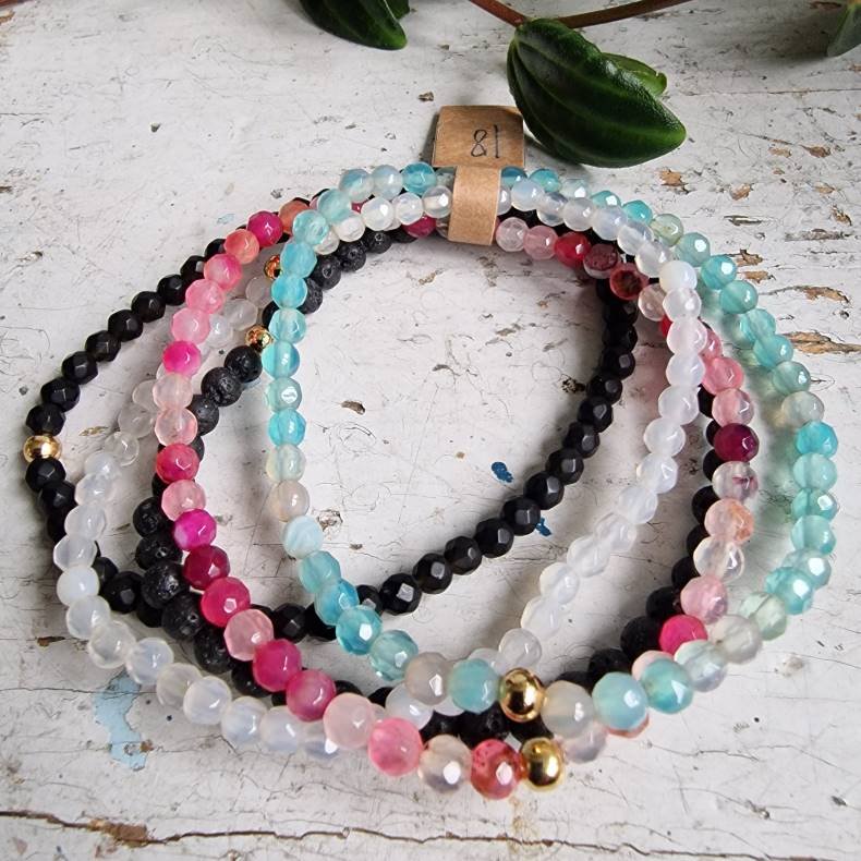 NO: 49 Unika Armbnds 5 stk. bundle str 18 cm