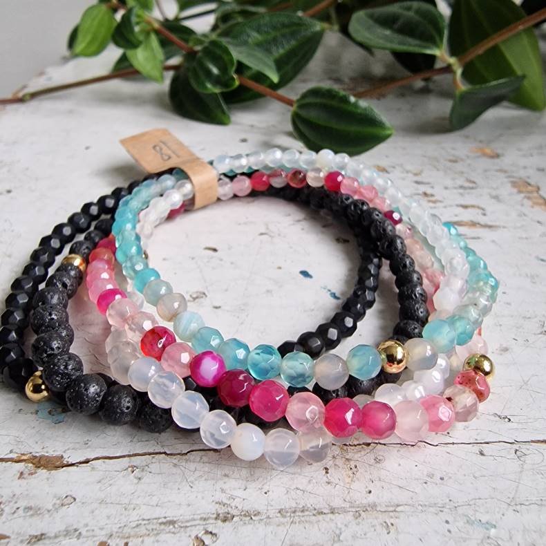 NO: 49 Unika Armbnds 5 stk. bundle str 18 cm