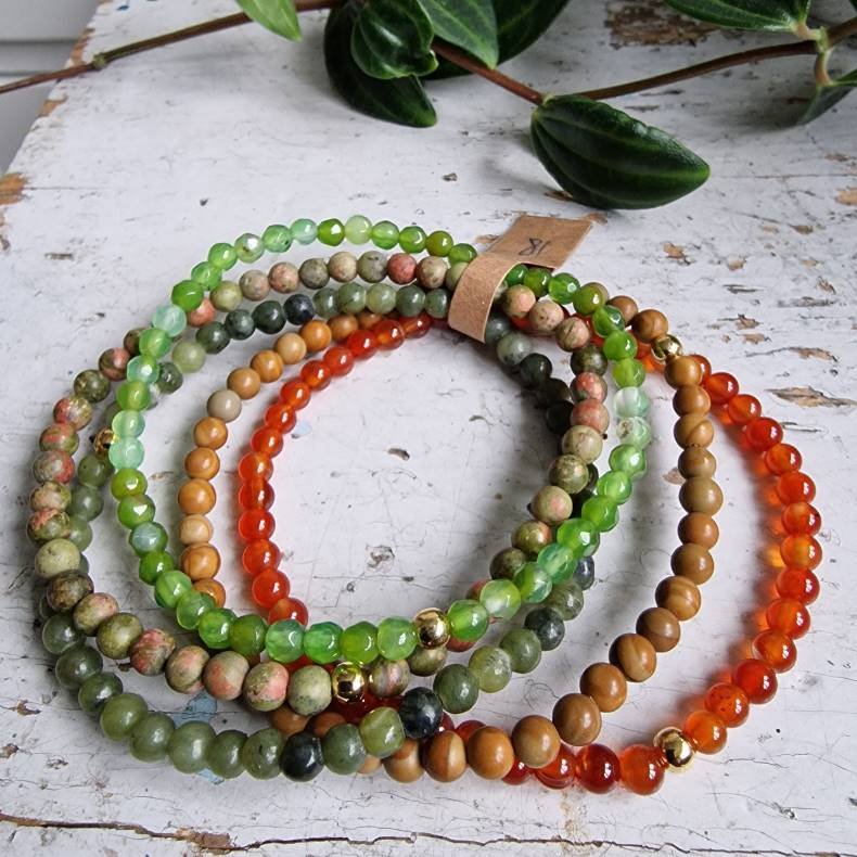 NO: 48 Unika Armbnds 5 stk. bundle str 18 cm