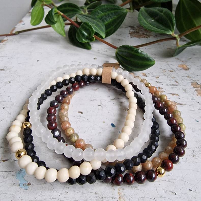 NO:46 Unika Armbnds 5 stk. bundle str 17,5 cm