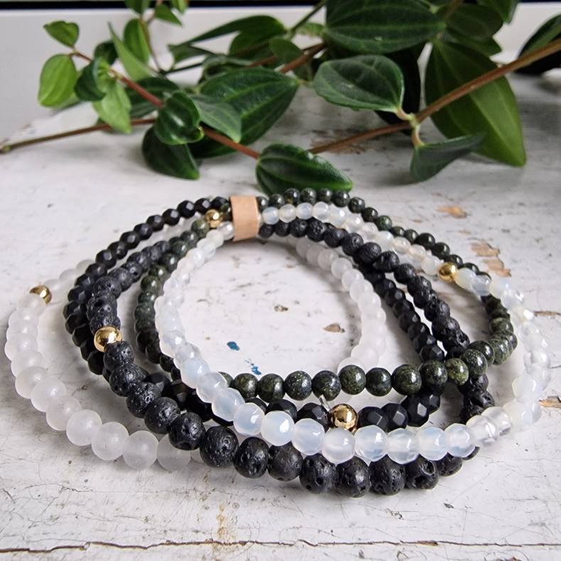 NO: 40 Unika Armbnds 5 stk. bundle str 18 cm